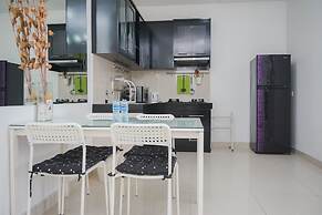 Strategic And Homey 2Br At Puri Garden Apartment Near Mall