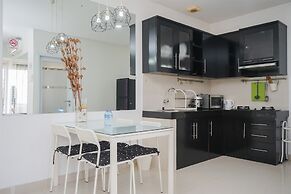 Strategic And Homey 2Br At Puri Garden Apartment Near Mall