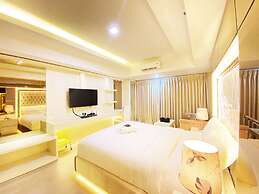 Cozy Studio Room At Tamansari La Grande Apartment