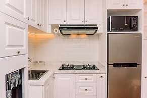 Fancy 2Br Apartment At M-Town Residence Near Summarecon Mall