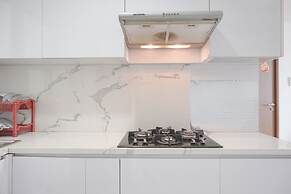 Spacious 3Br At Green Central City Glodok Apartment