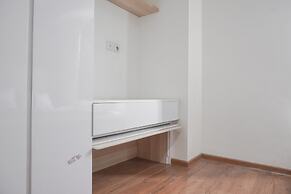 Spacious 3Br At Green Central City Glodok Apartment