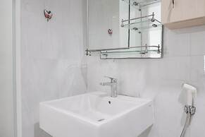 Spacious 3Br At Green Central City Glodok Apartment