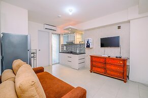 Cozy Living And Modern 2Br Bassura City Apartment
