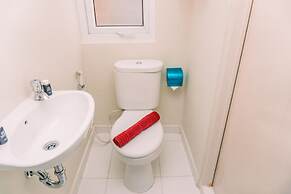 Simply Studio Apartment At Aeropolis Residence