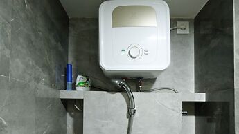 Spacey And Homey 2Br At Supermall Mansion Apartment