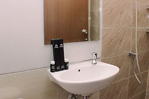 Stunning And Comfy Studio Apartment Transpark Juanda