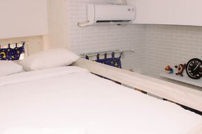 Stunning And Comfy Studio Apartment Transpark Juanda