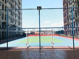 Stunning And Comfy Studio Apartment Transpark Juanda