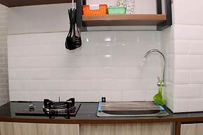 Stunning And Comfy Studio Apartment Transpark Juanda