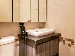 Nice And Cozy Living 2Br Apartment At Green Bay Pluit