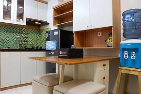 Tranquil Designed And Homey 2Br At Springlake Summarecon Bekasi Apartm