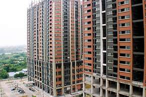 Comfort And Well Design 2Br With Working Room At Meikarta Apartment