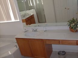 5 Bedroom Executive Pool Home With Games Room