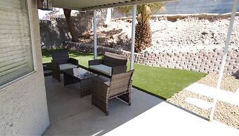 Oasis Suite Bright Open Space, Modernized Home