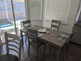 Oasis Suite Bright Open Space, Modernized Home
