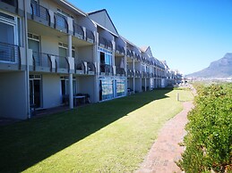 Family Cape Town Beachfront Apartment