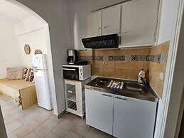 Corfu Glyfada Menigos 150