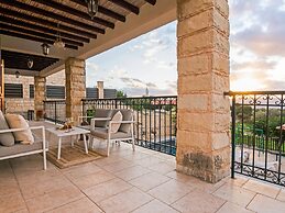 Sanders View - Dreamy 7-bdr. Villa w/ Private Pool