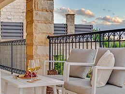 Sanders View - Dreamy 7-bdr Villa With Pool