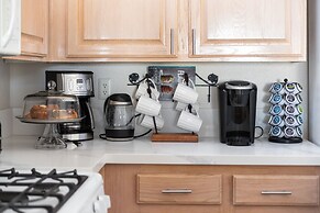 1900 Sqft House 5beds,3bath With Heated Pool,spa,bbq