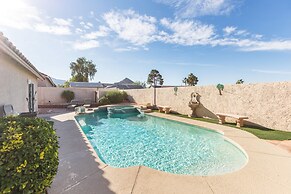 1900 Sqft House 5beds,3bath With Heated Pool,spa,bbq