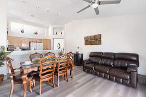 1900 Sqft House 5beds,3bath With Heated Pool,spa,bbq