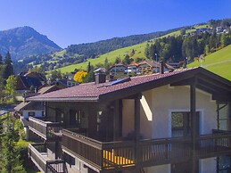 Apartment on the ski Slopes at Plan de Corones