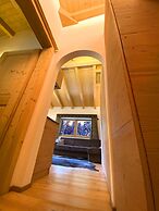 Apartment on the ski Slopes at Plan de Corones