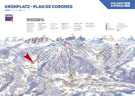 Apartment on the ski Slopes at Plan de Corones