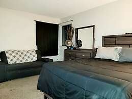 Summerlin Sensation Splash in the Pool