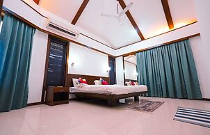 Stylish 5 Bedroom Villa With Private Pool