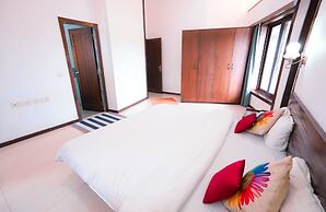 Stylish 5 Bedroom Villa With Private Pool