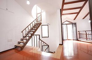 Stylish 5 Bedroom Villa With Private Pool