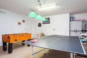 3 Bedroom Executive Pool Home With Games Room