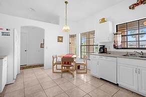 3 Bedroom Executive Pool Home With Games Room