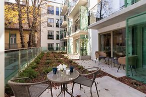 Studio Kraków Długosza by Renters