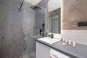 Studio Kraków Długosza by Renters