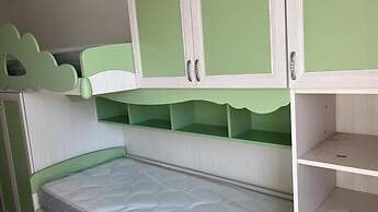 Room in Holiday House - Holiday House the Zagare, Large Double or Twin