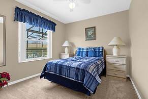 3 Bedroom Executive Home With Private Pool and Spa