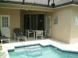 3 Bedroom Executive Pool Home With Games Room