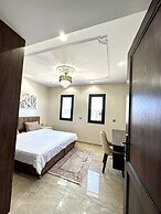 Luxury 3 Bedrooms Apartment Sea View