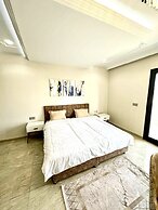 Luxury 3 Bedrooms Apartment Sea View