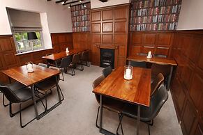 OYO Glyn Valley Hotel