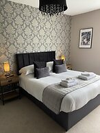 OYO Glyn Valley Hotel