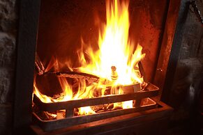 OYO Glyn Valley Hotel