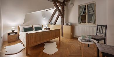 White Swan Boutique Apartments