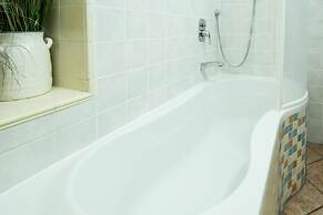 White Swan Boutique Apartments