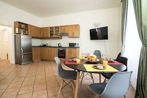 White Swan Boutique Apartments