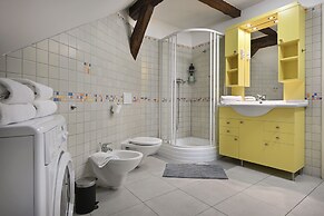 White Swan Boutique Apartments